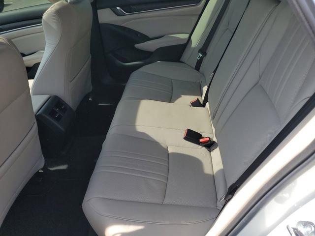 Used 2018 Honda Accord Touring image 13