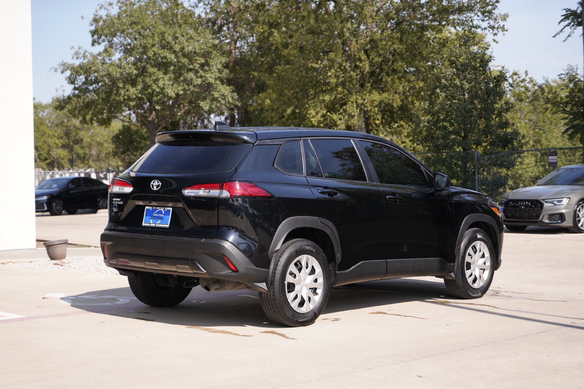 Used 2025 Toyota Corolla Cross L FWD image 5