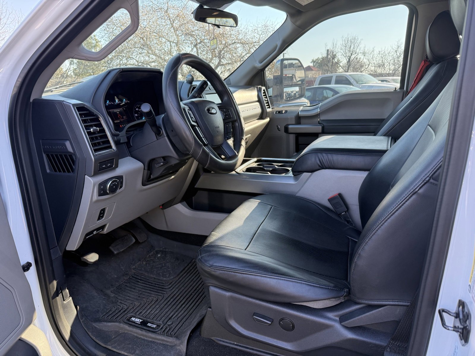 Used 2022 Ford F250 XLT w/ XLT Premium Package image 10