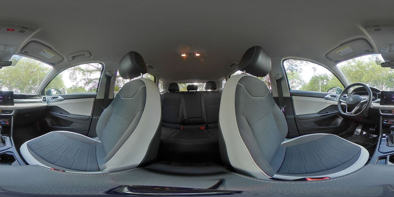 Used 2025 Volkswagen Taos SE image 43