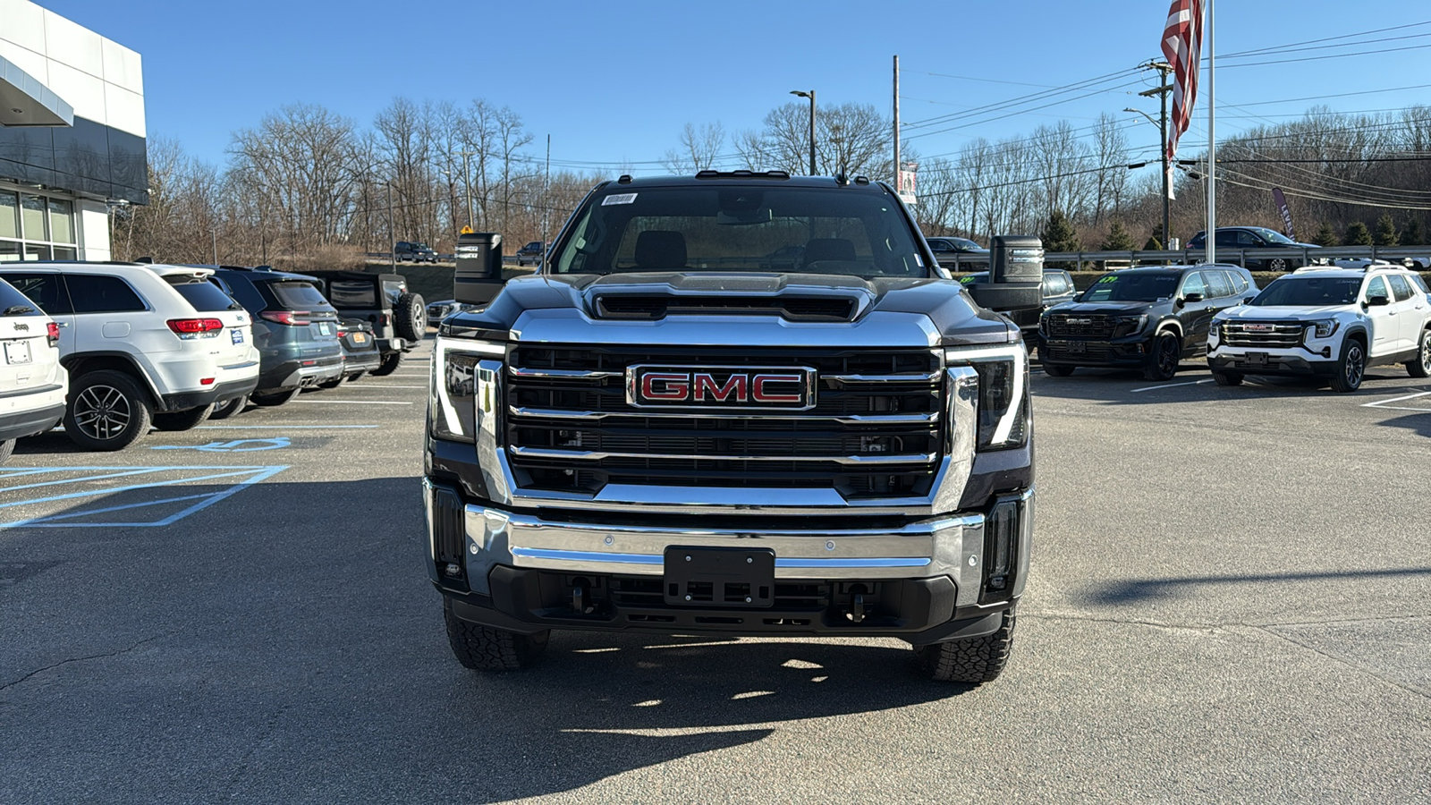 New 2026 GMC Sierra 3500 SLE image 3