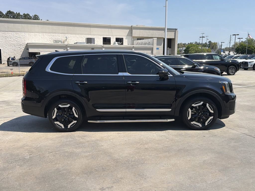 Used 2024 Kia Telluride S w/ S Sunroof Package image 8