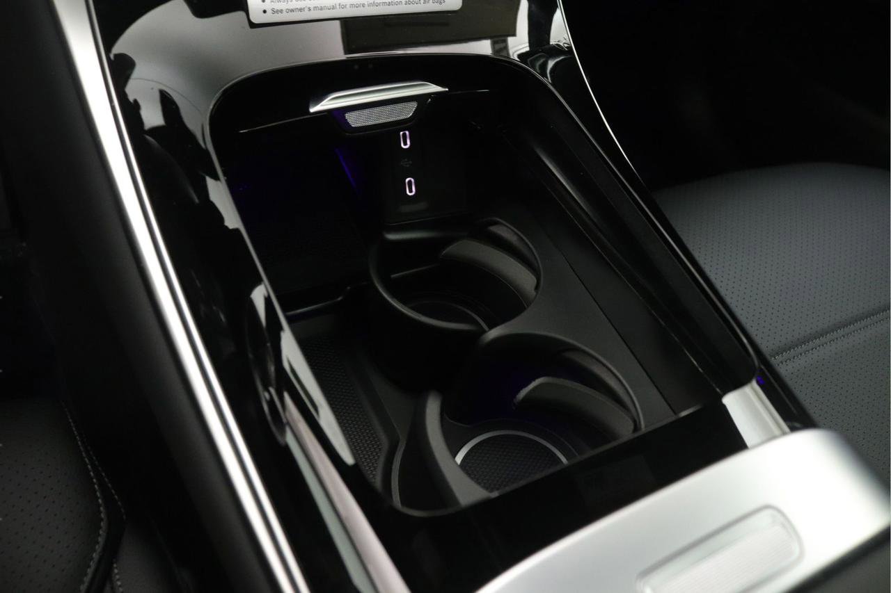 New 2026 Mercedes-Benz C 300 4MATIC Sedan image 6