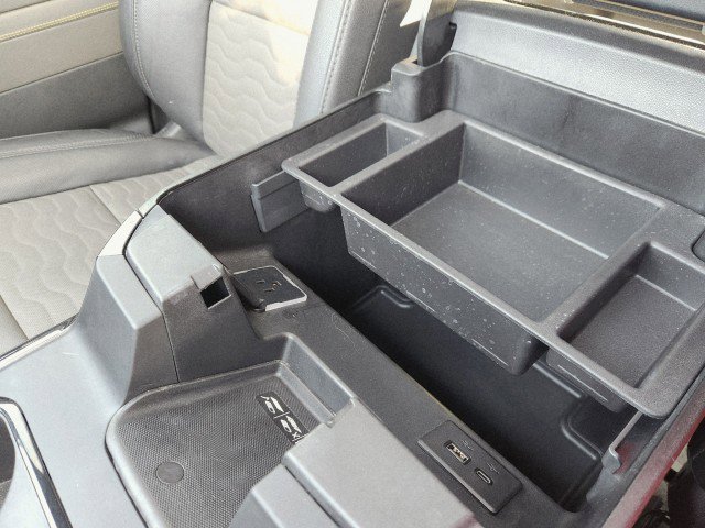 Used 2024 Chevrolet Silverado 2500 ZR2 w/ Technology Package image 58