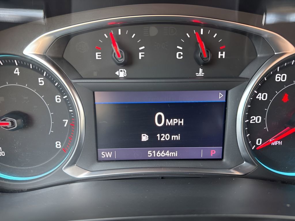 Used 2022 Chevrolet Traverse LT image 24