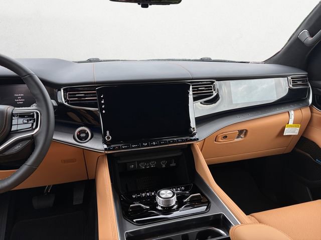 New 2026 Jeep Grand Wagoneer Summit AWD/4WD image 11