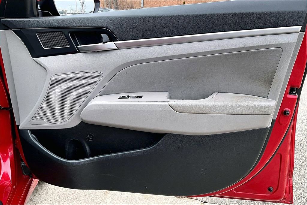 Used 2020 Hyundai Elantra SEL FWD image 23