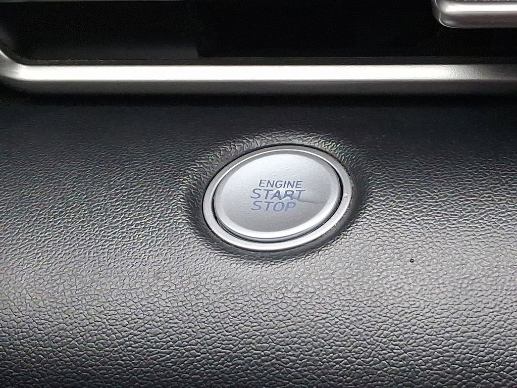 Used 2023 Hyundai Elantra SEL image 23