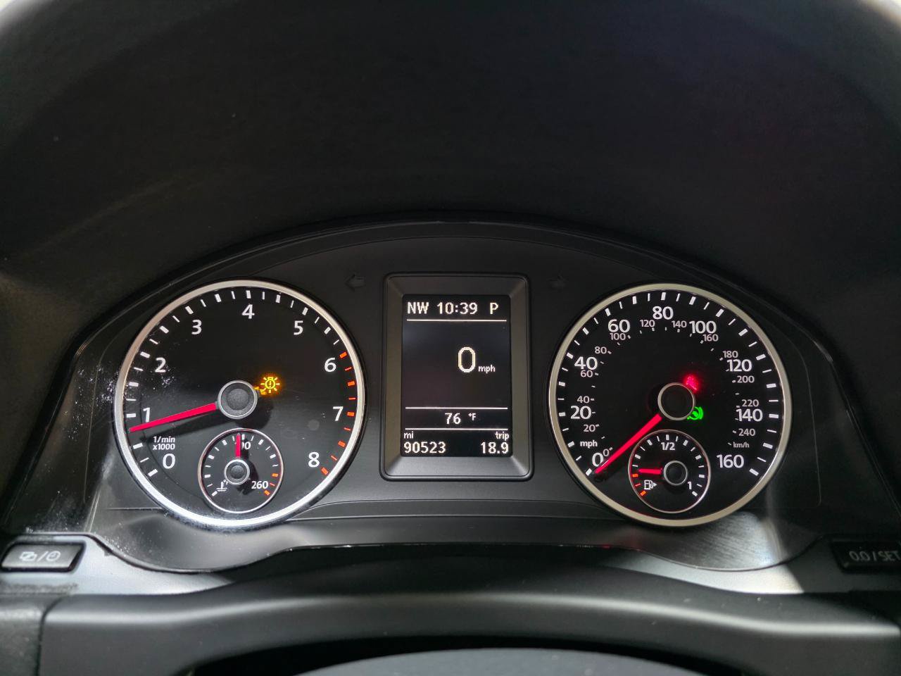 Used 2014 Volkswagen Tiguan SEL FWD image 36