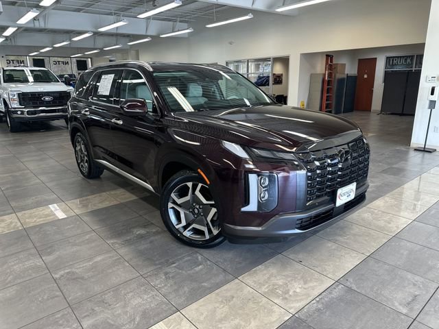 Used 2023 Hyundai Palisade Limited AWD/4WD image 1