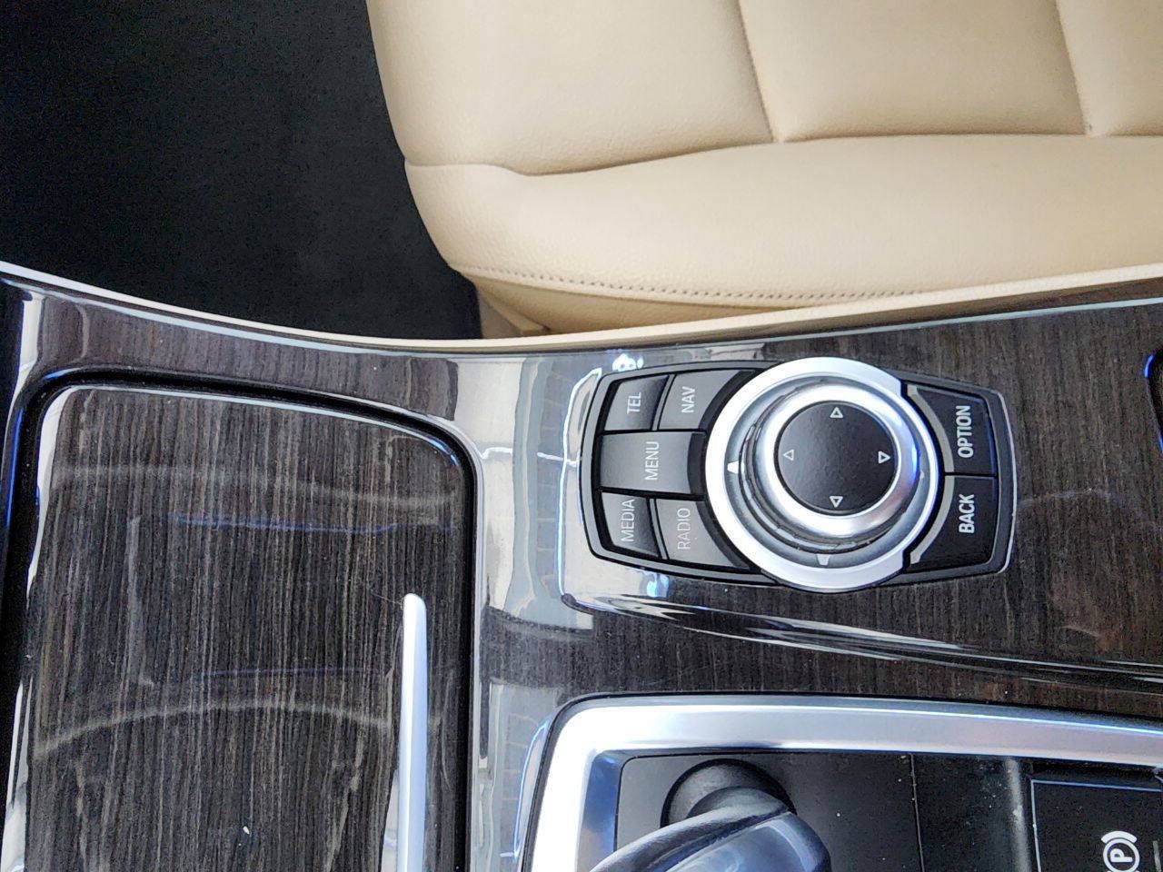 Used 2013 BMW 528i Sedan RWD image 29