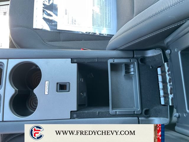 Used 2019 Ford Taurus SEL FWD image 35