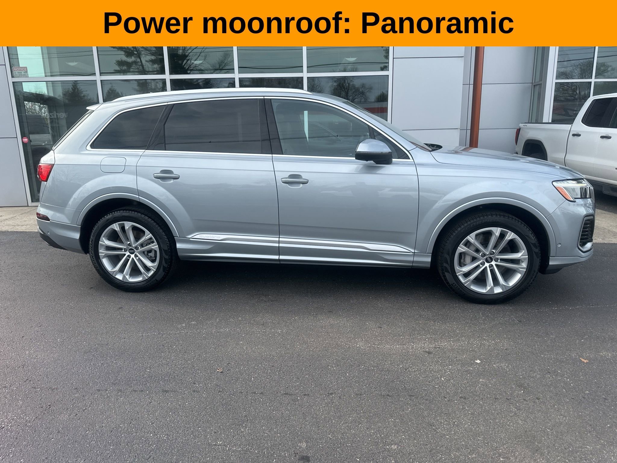 Used 2025 Audi Q7 3.0T Premium Plus AWD/4WD image 2