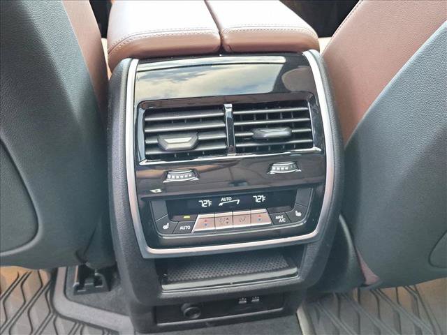 Used 2026 BMW X7 xDrive40i w/ M Sport Package AWD/4WD image 18