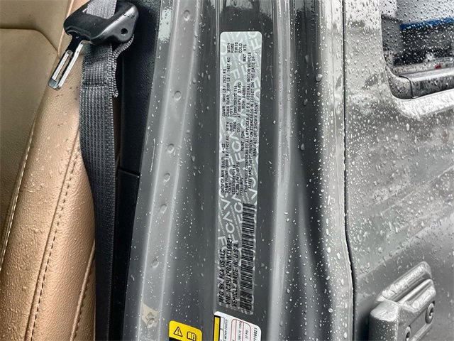 Used 2022 Jeep Wrangler Unlimited Rubicon w/ Cold Weather Group image 33