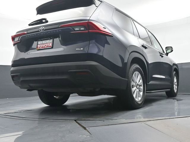 Certified 2024 Toyota Grand Highlander XLE image 38