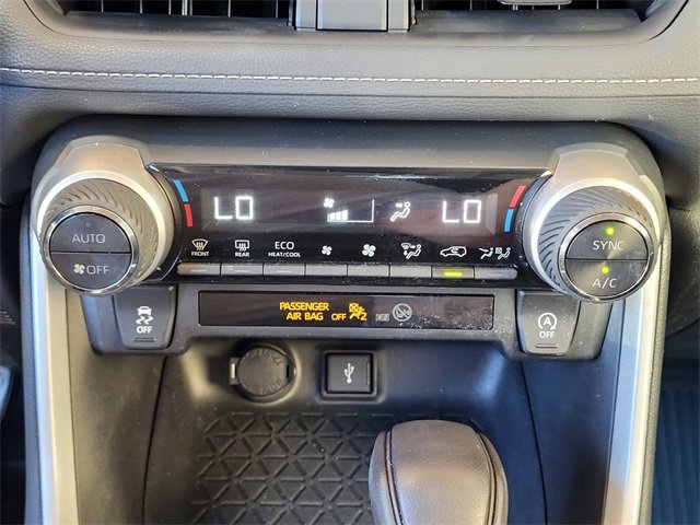 Used 2020 Toyota RAV4 XLE image 25