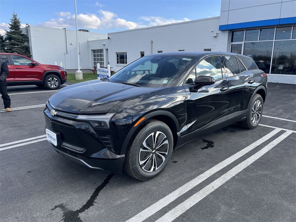 New 2026 Chevrolet Blazer EV LT image 4