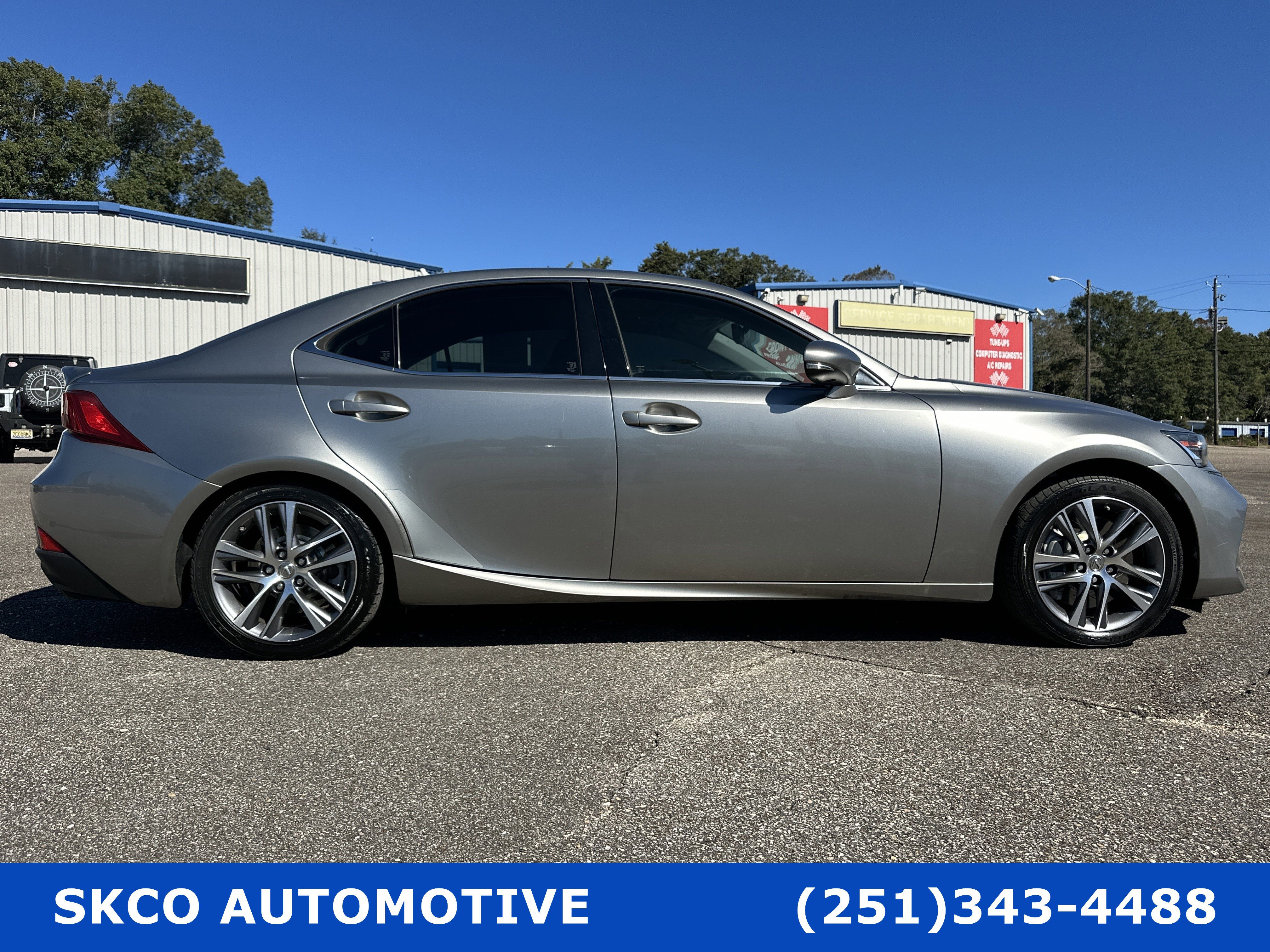 Used 2018 Lexus IS 300 w/ Accessory Package 2 RWD image 6