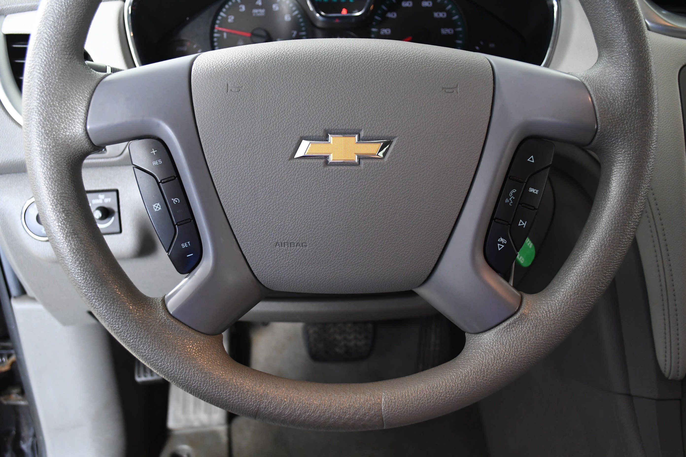 Used 2017 Chevrolet Traverse LS image 10