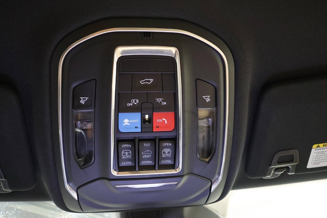 Used 2024 Jeep Grand Cherokee Limited 4xe AWD/4WD image 37