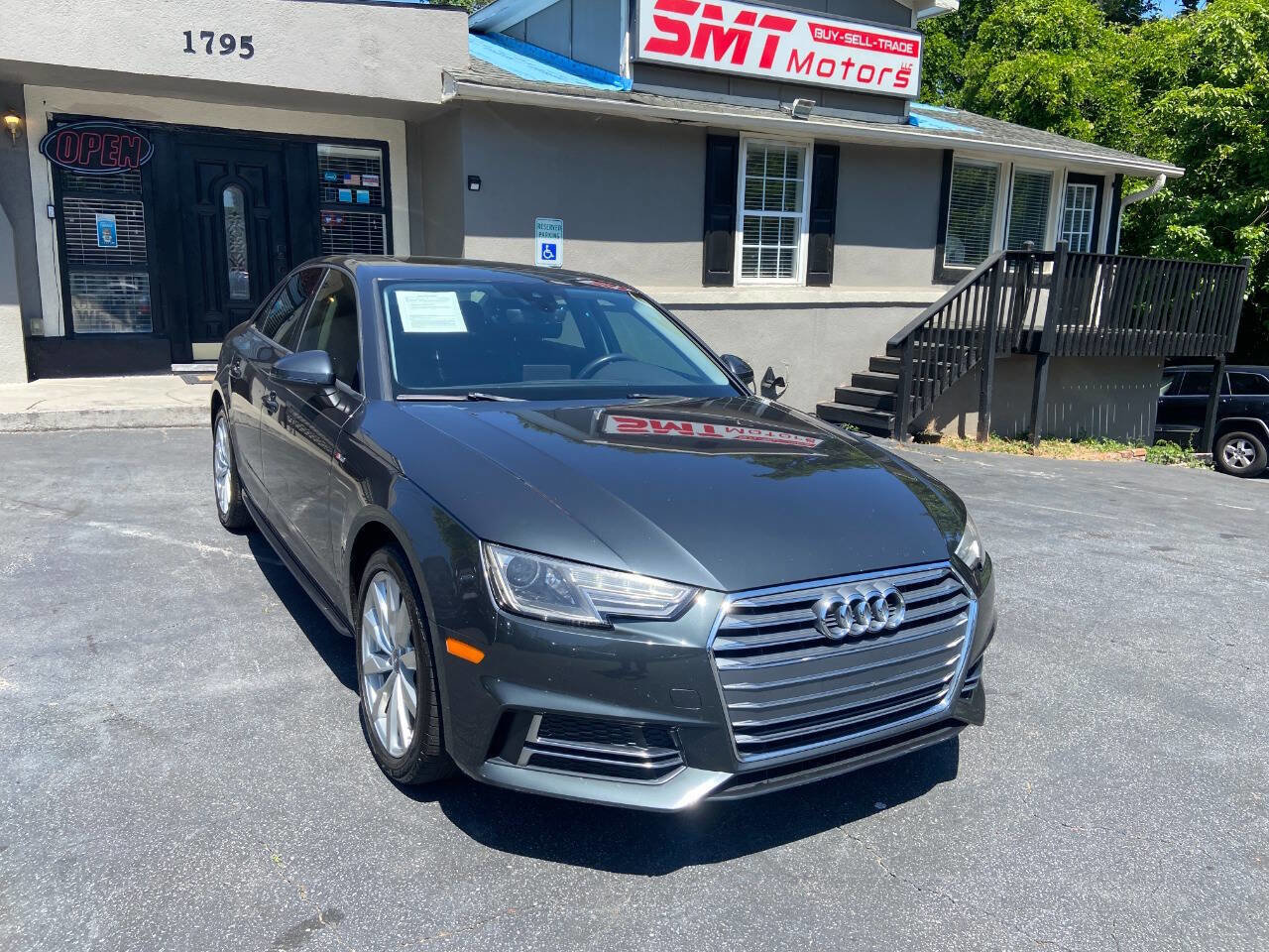 Used 2018 Audi A4 2.0T Ultra Premium w/ Convenience Package FWD image 4