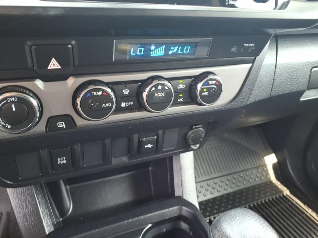 Used 2022 Toyota Tacoma SR AWD/4WD image 19