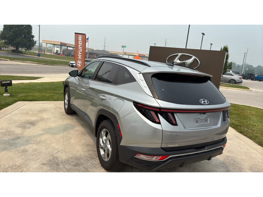 Used 2022 Hyundai Tucson SEL FWD image 3