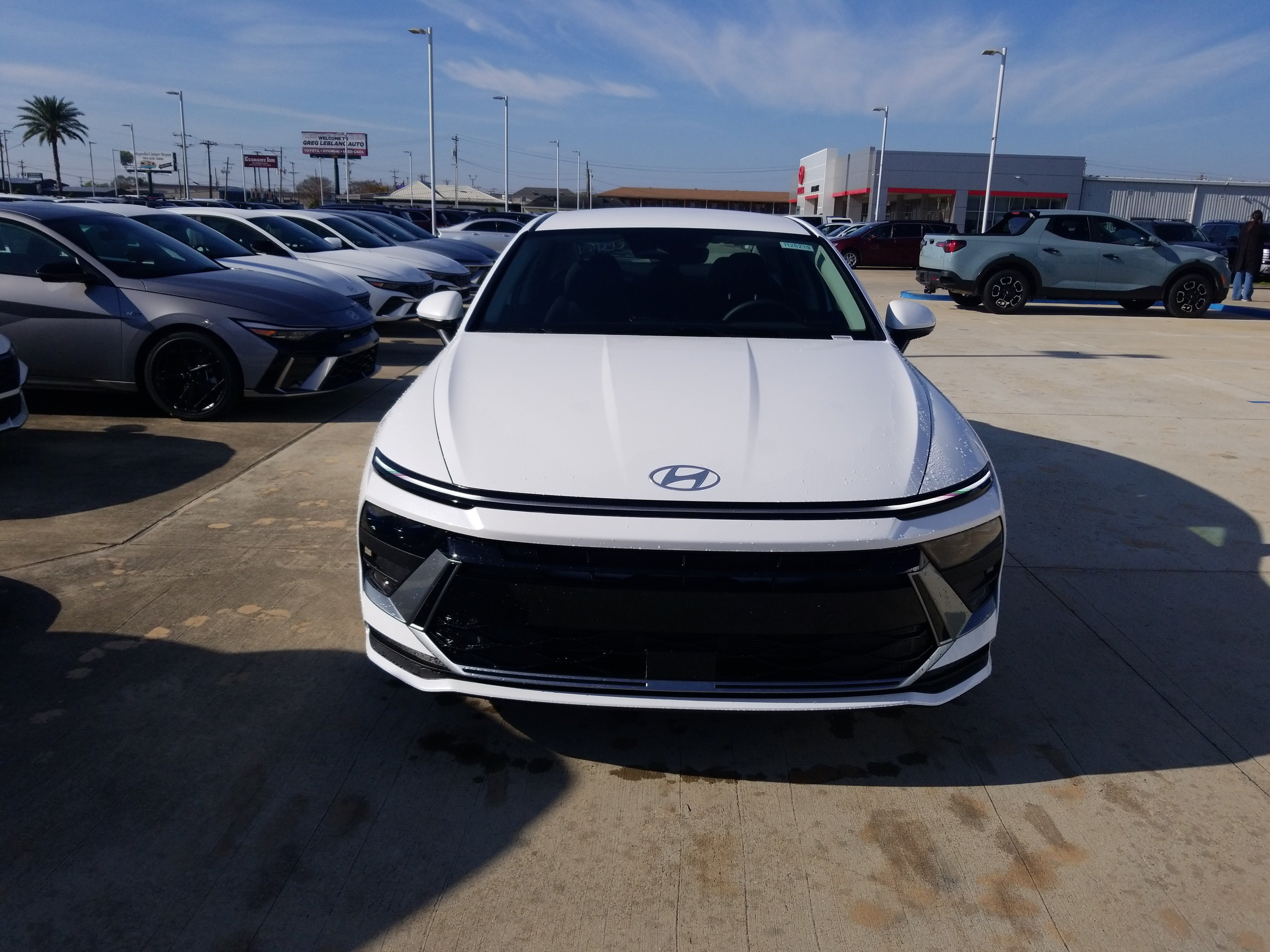 New 2026 Hyundai Sonata SE FWD image 2