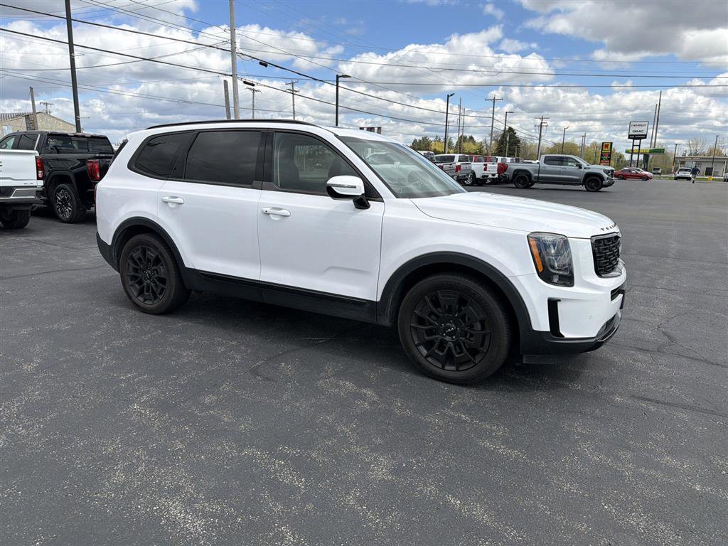 Used 2022 Kia Telluride SX w/ Nightfall Edition Package AWD/4WD image 2