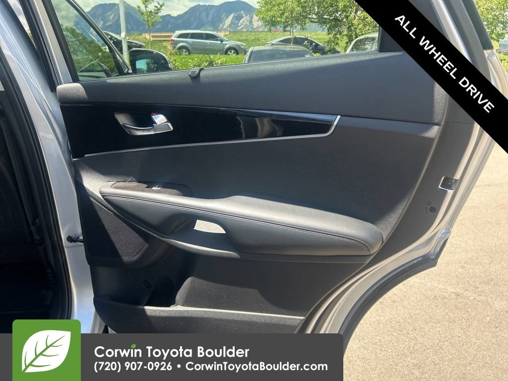 Used 2017 Kia Sorento EX AWD/4WD image 14
