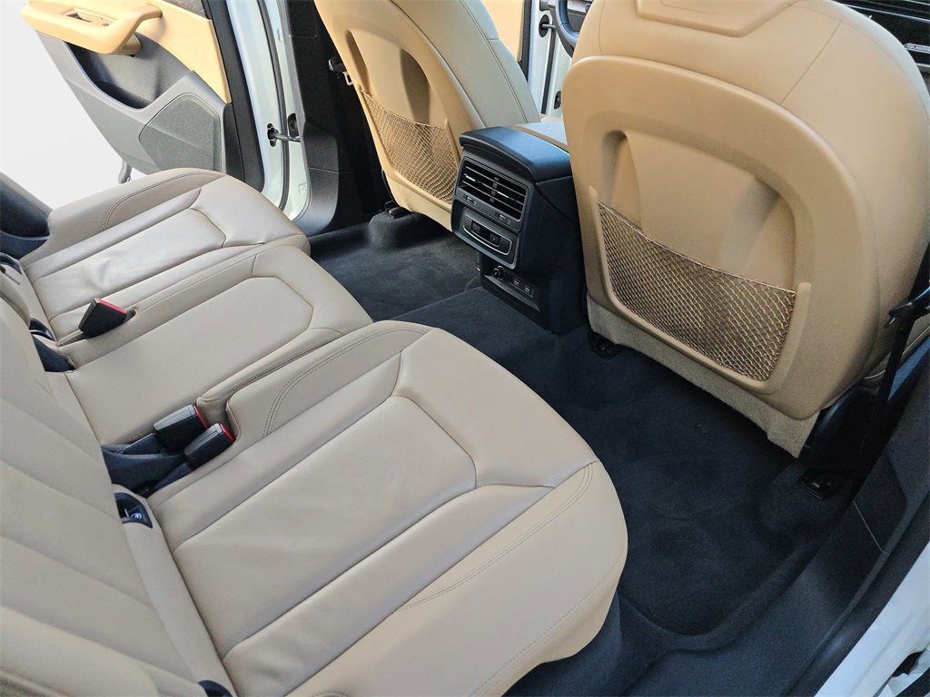 Used 2020 Audi Q8 Premium w/ Convenience Package image 13