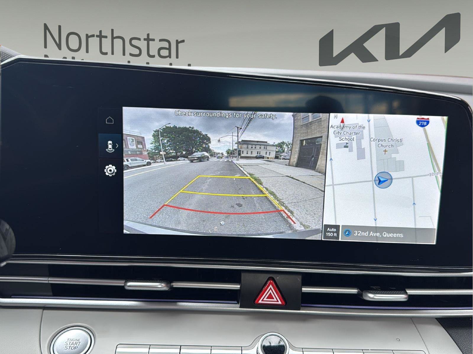 Used 2025 Hyundai Elantra Limited FWD image 30