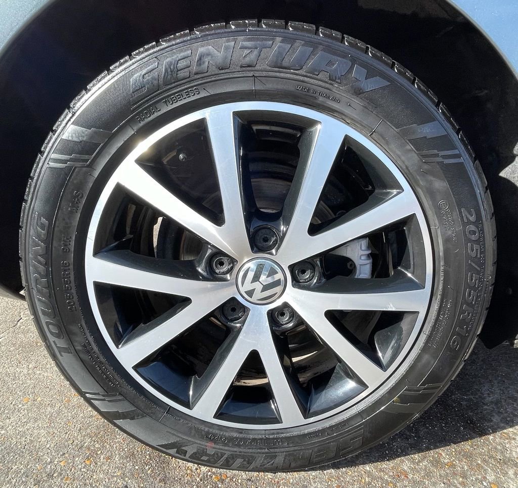 Used 2017 Volkswagen Jetta SE image 17