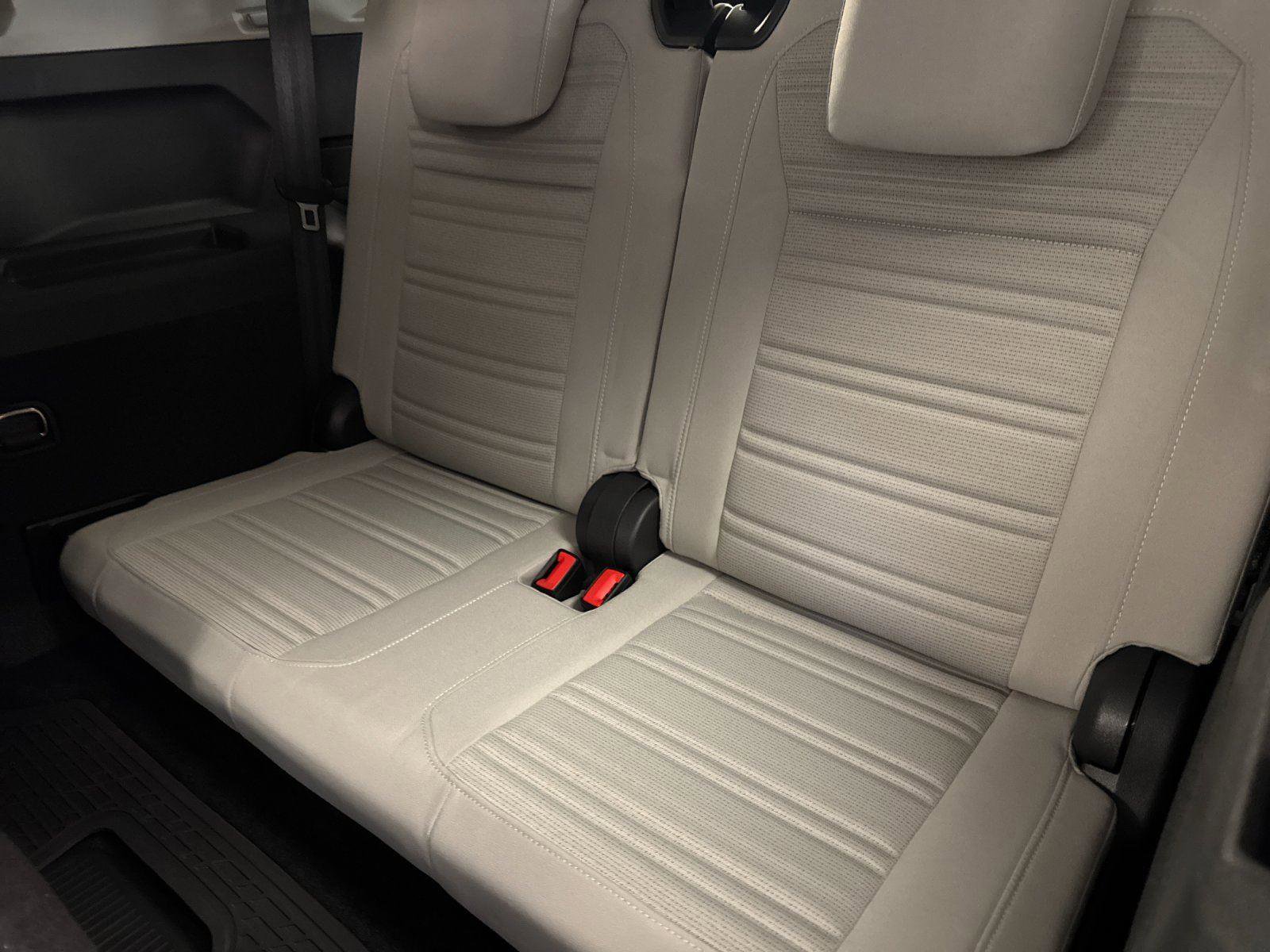 Used 2023 Volkswagen Tiguan S FWD image 14
