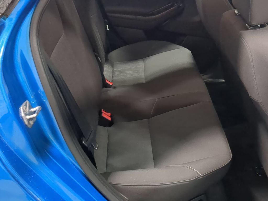 Used 2016 Ford Focus SE w/ SE Cold Weather Package FWD image 23