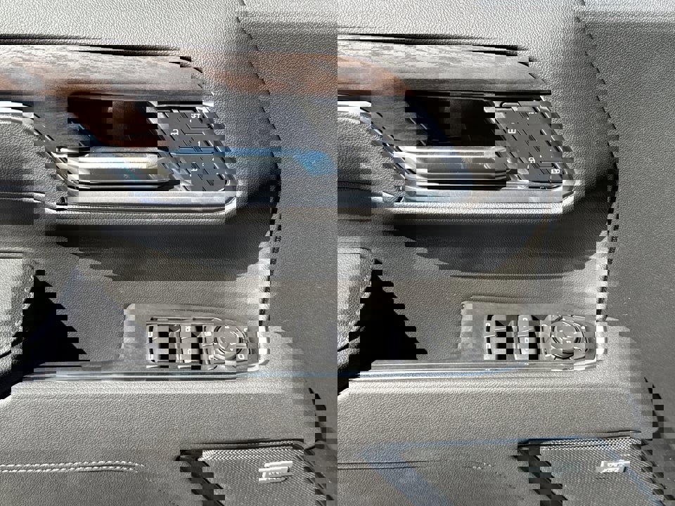 Used 2026 GMC Sierra 1500 SLT w/ SLT Premium Plus Package image 25