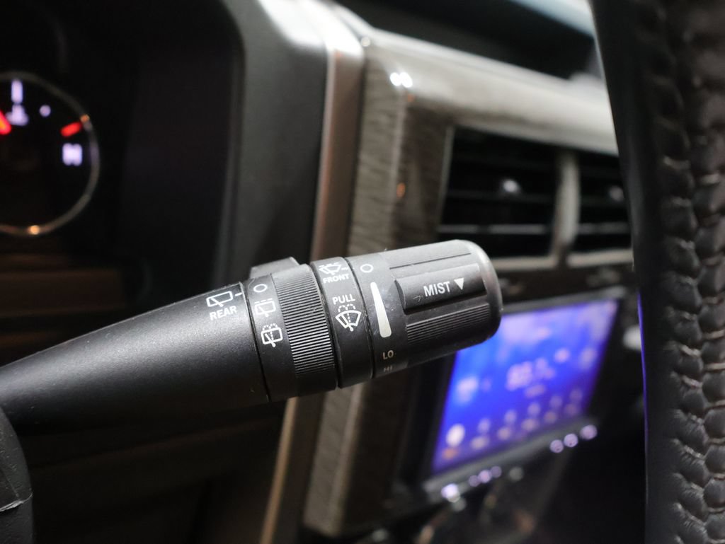 Used 2012 Jeep Liberty Limited Jet w/ Trailer Tow Class III Group AWD/4WD image 34