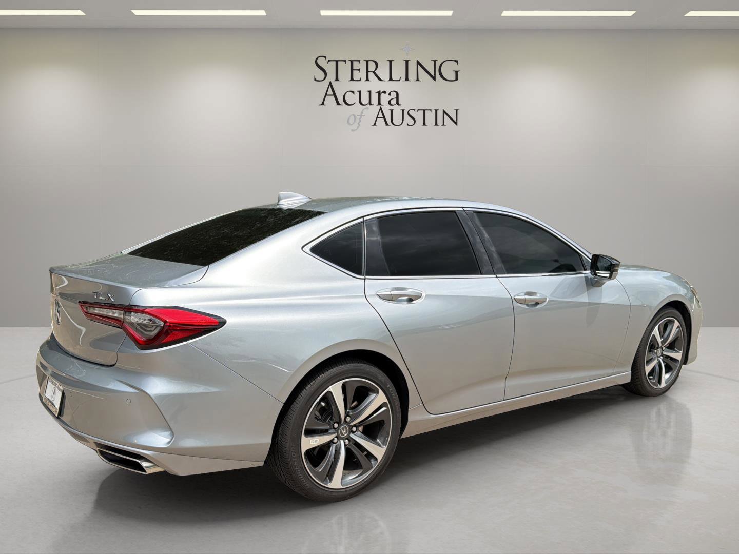 Certified 2025 Acura TLX w/ Technology Package image 5