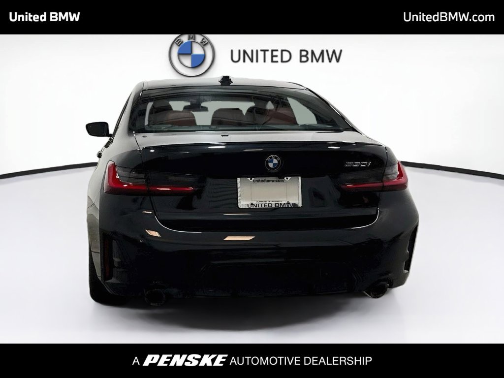 New 2026 BMW 330i Sedan w/ M Sport Package RWD image 6