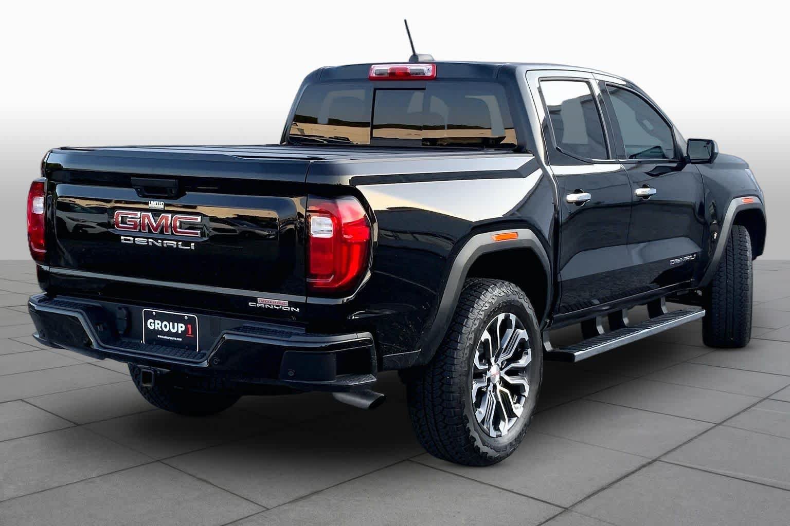 Used 2026 GMC Canyon Denali AWD/4WD image 13