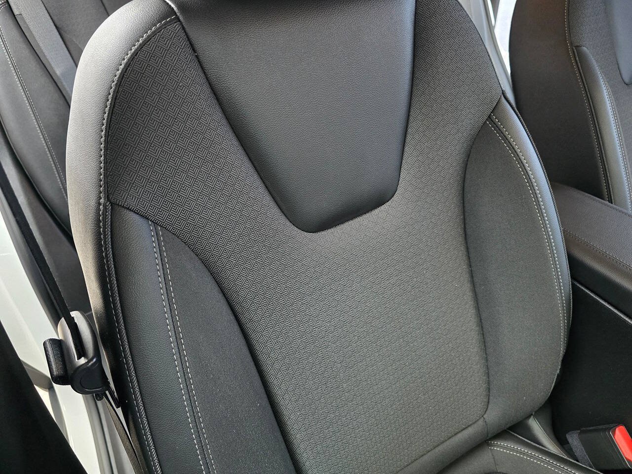 Used 2023 Buick Encore GX Preferred w/ Cold Weather Comfort Package AWD/4WD image 22