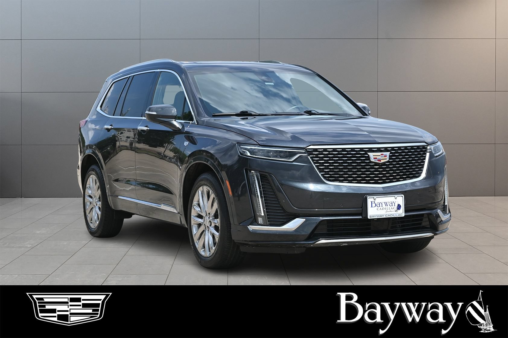 Certified 2023 Cadillac XT6 Premium Luxury w/ Technology Package AWD/4WD image 3
