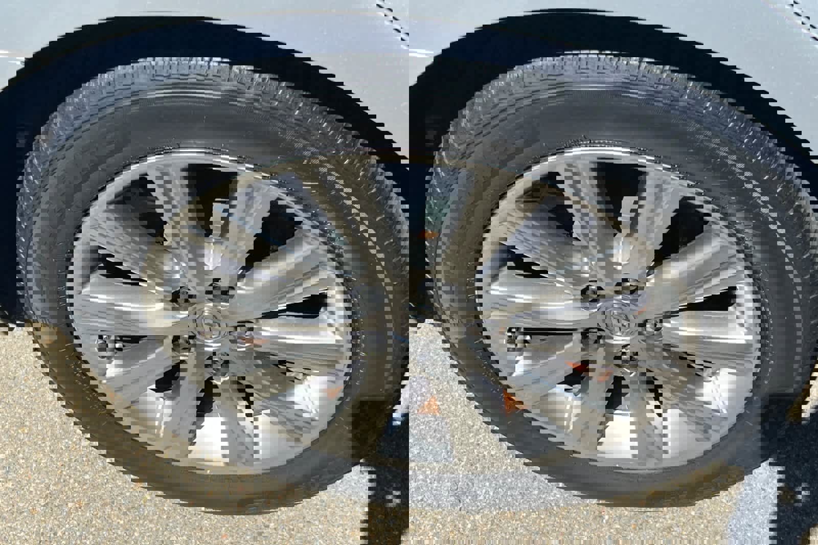 Used 2016 Lexus ES 350 w/ Premium Package w/Wood Trim image 17