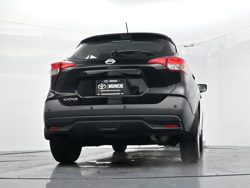 Used 2020 Nissan Kicks S image 44