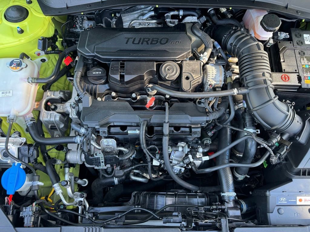 Certified 2024 Hyundai Kona Limited AWD/4WD image 13