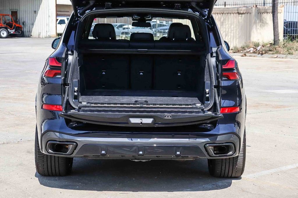 Used 2026 BMW X5 xDrive50e w/ M Sport Package AWD/4WD image 30