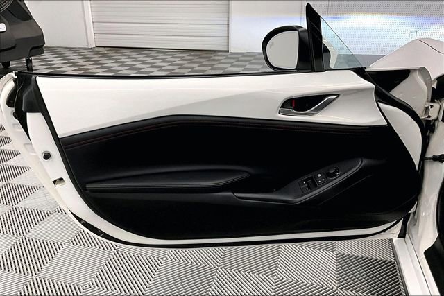 Used 2016 MAZDA MX-5 Miata Grand Touring RWD image 20