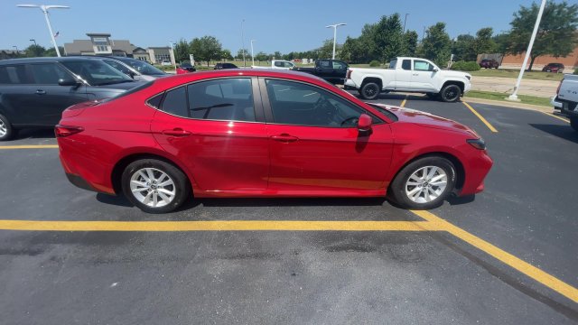Used 2025 Toyota Camry LE FWD image 3