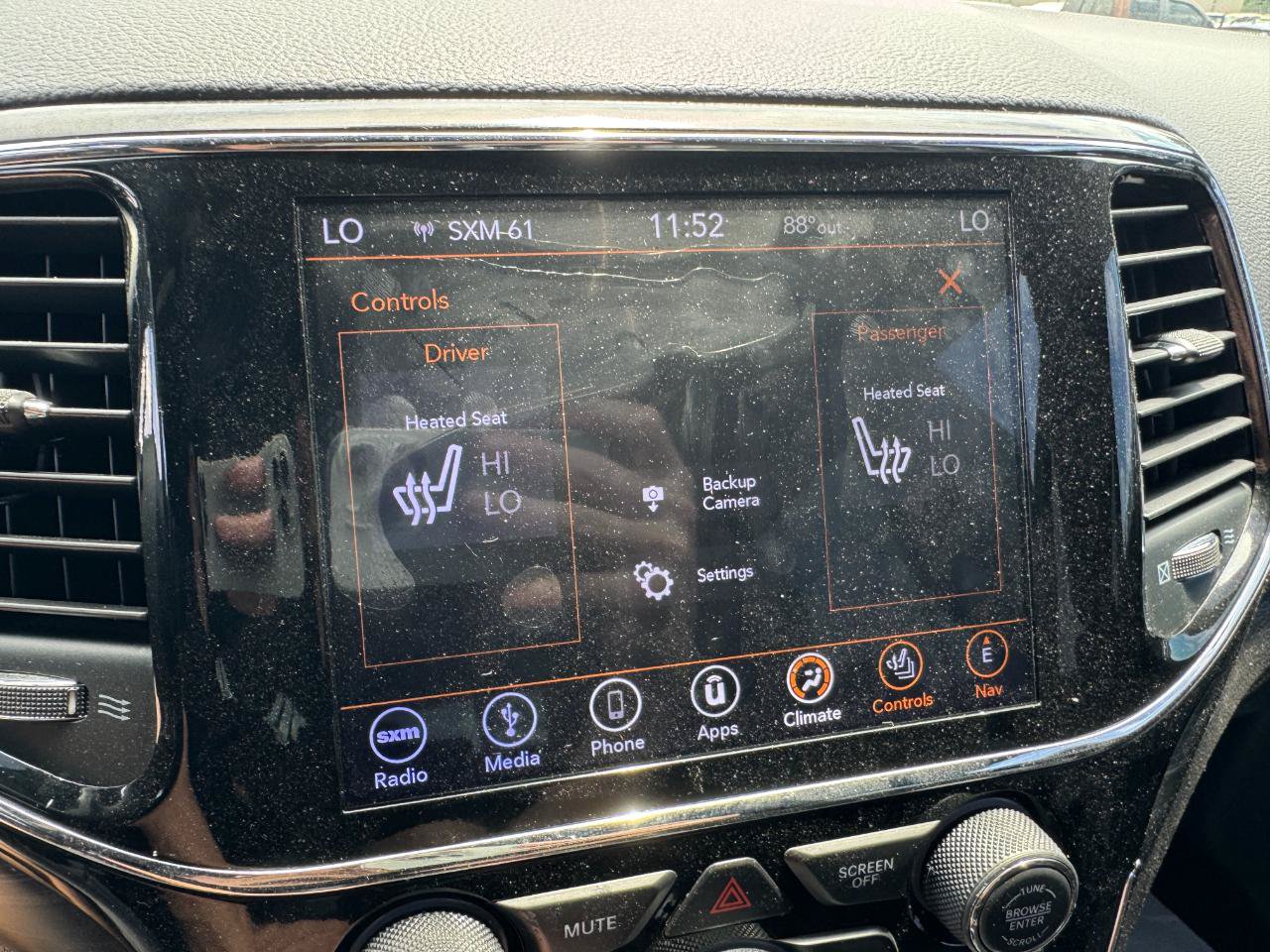 Used 2019 Jeep Grand Cherokee Laredo w/ Laredo X Package RWD image 30